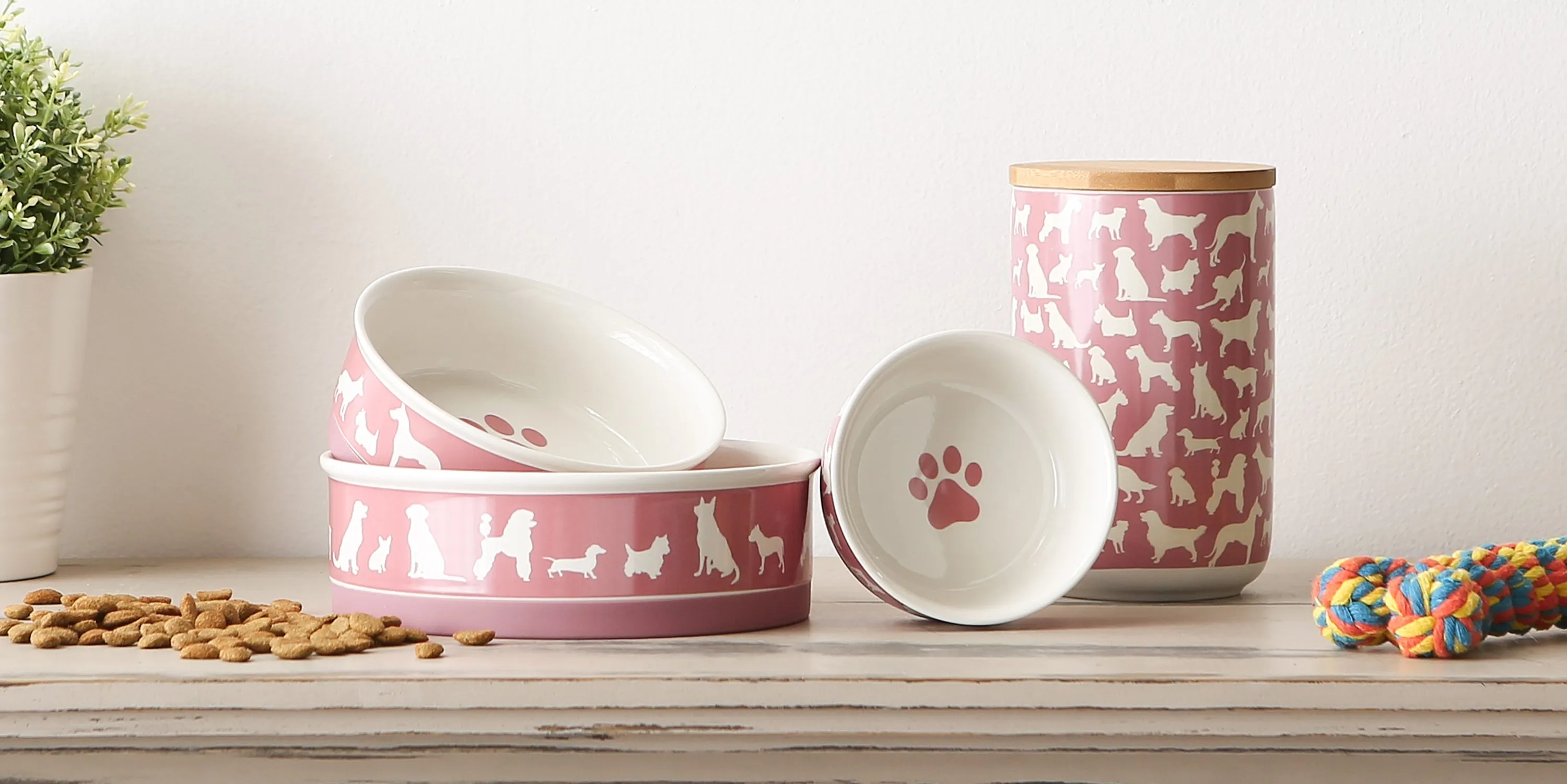 Rose Dog Show Pet Bowl Set/2, Small - 3/4 C Capacity